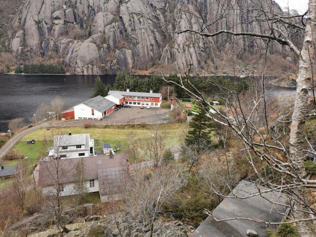 Brufjell Hostel & Parking Flekkefjord Extérieur photo