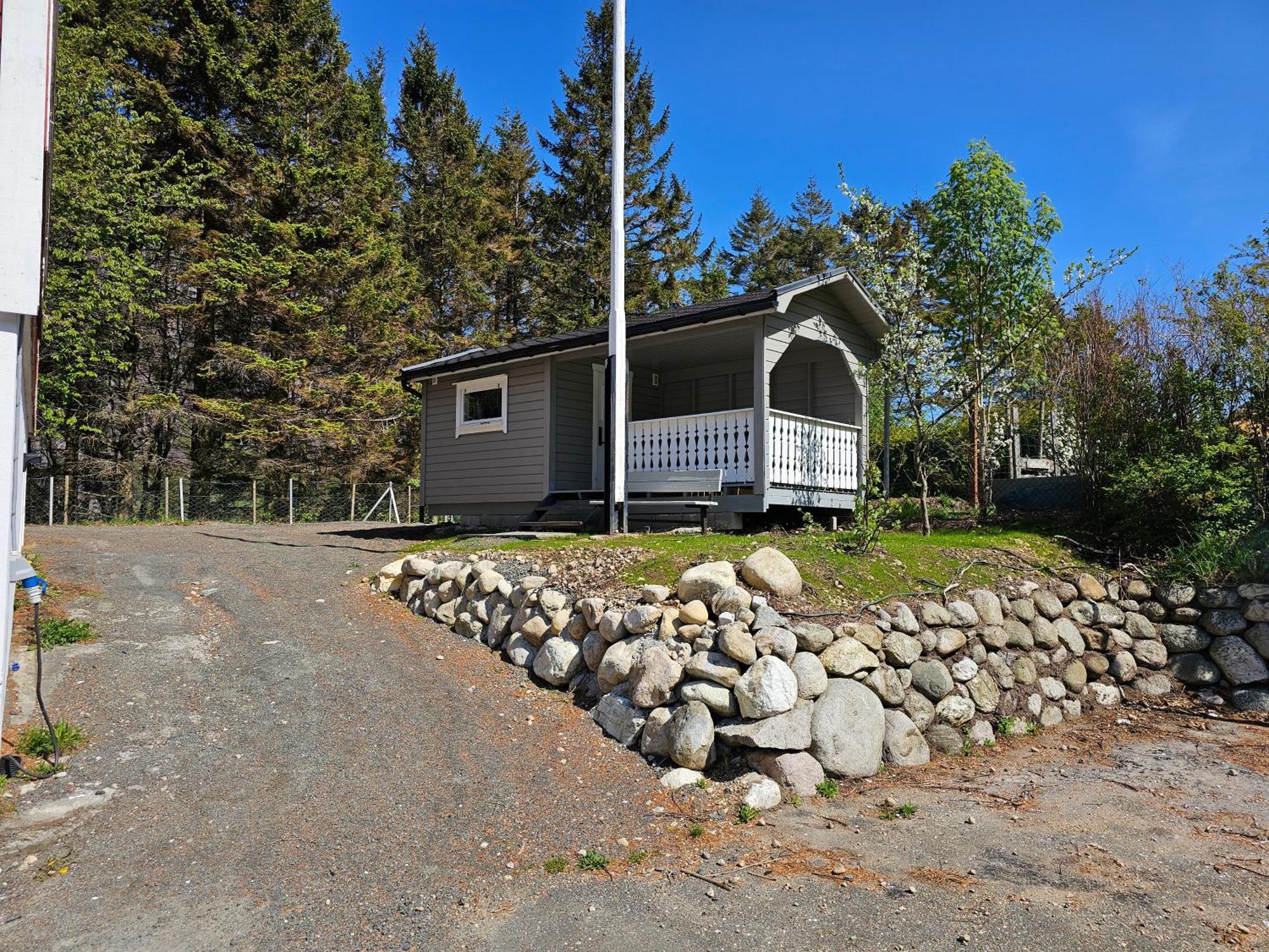 Brufjell Hostel & Parking Flekkefjord Extérieur photo