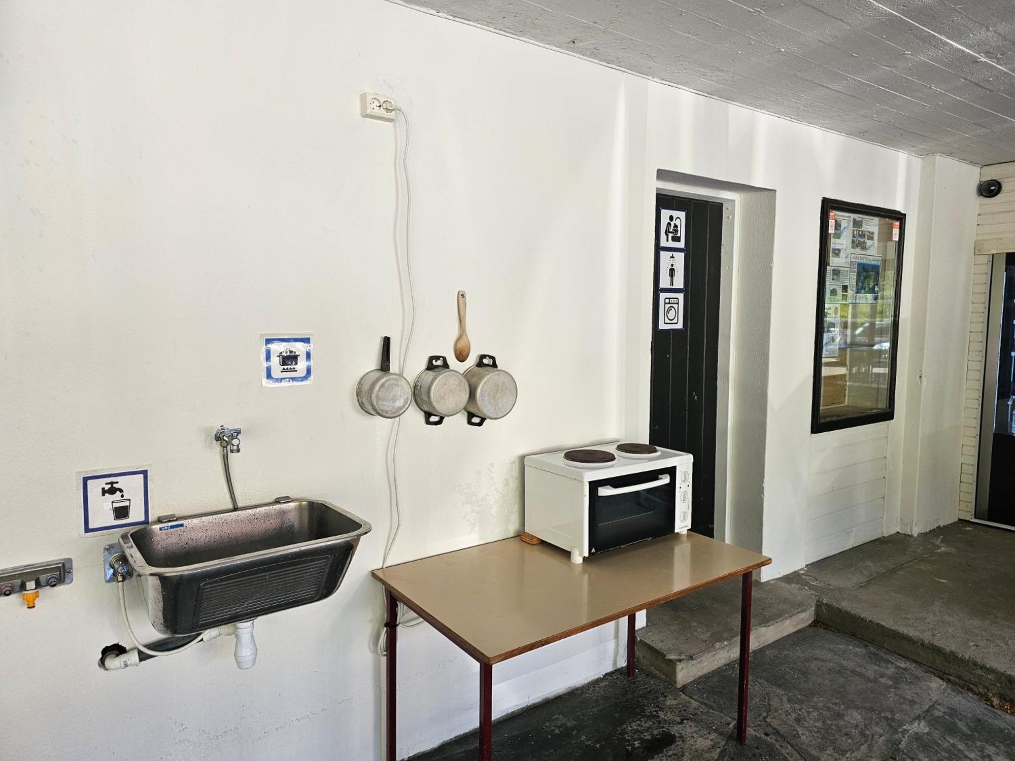 Brufjell Hostel & Parking Flekkefjord Extérieur photo